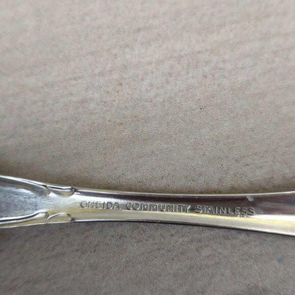 Oneida Community Stainless Flatware Chatelaine Serving Set 6 Pieces - Picture 3 of 6